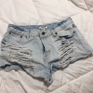 FOREVER 21 Light-washed Ripped Jean Shorts